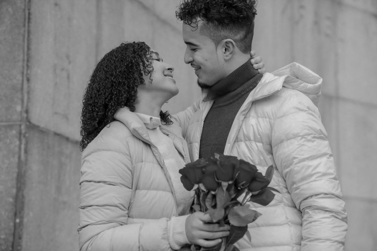 Famiglia durante una sessione di lavoro sul rafforzamento delle relazioni emotive
